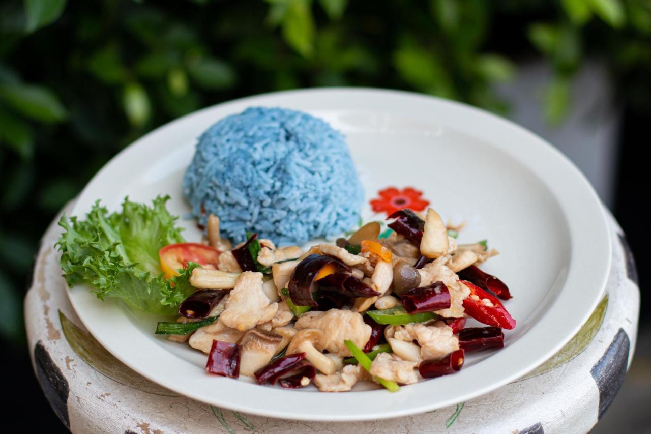 Srisanor Boutique Hotel Prachuap Khiri Khan Exteriör bild