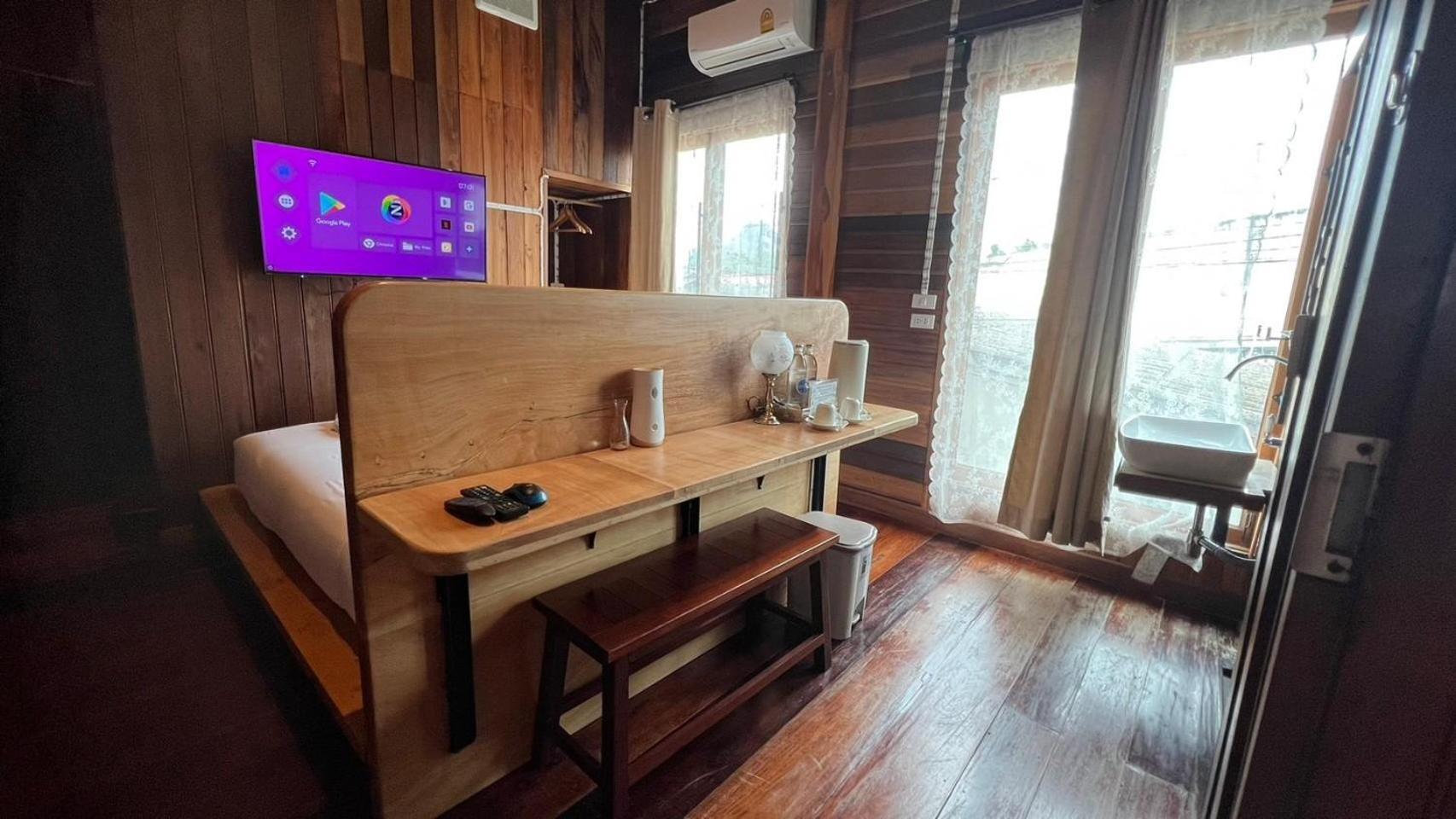 Srisanor Boutique Hotel Prachuap Khiri Khan Exteriör bild