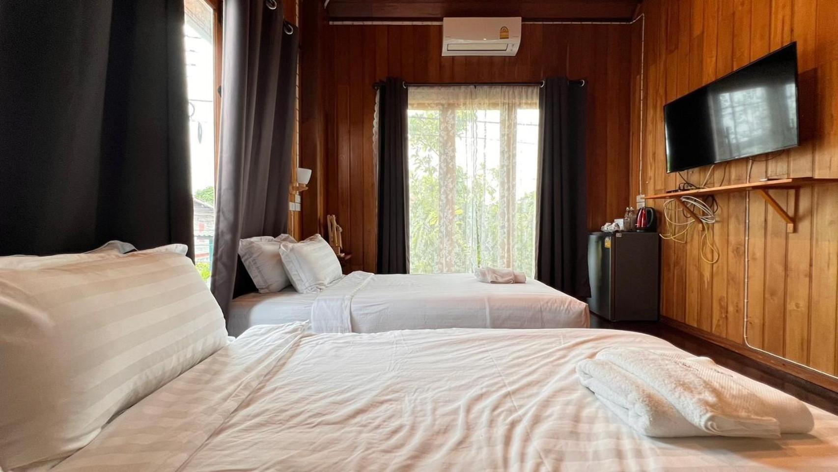 Srisanor Boutique Hotel Prachuap Khiri Khan Exteriör bild
