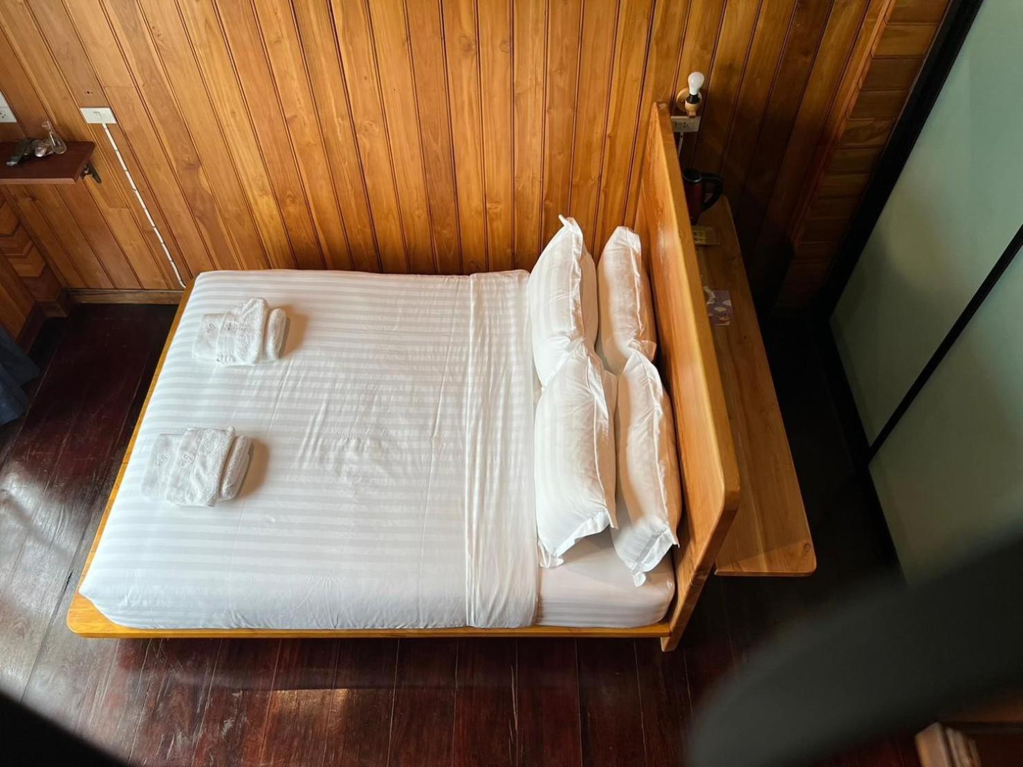 Srisanor Boutique Hotel Prachuap Khiri Khan Exteriör bild